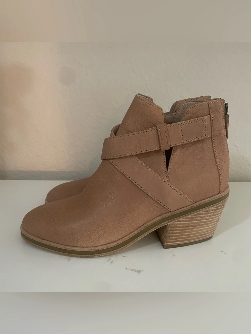 Eileen Fisher Derby Leather Ankle Booties Size 10